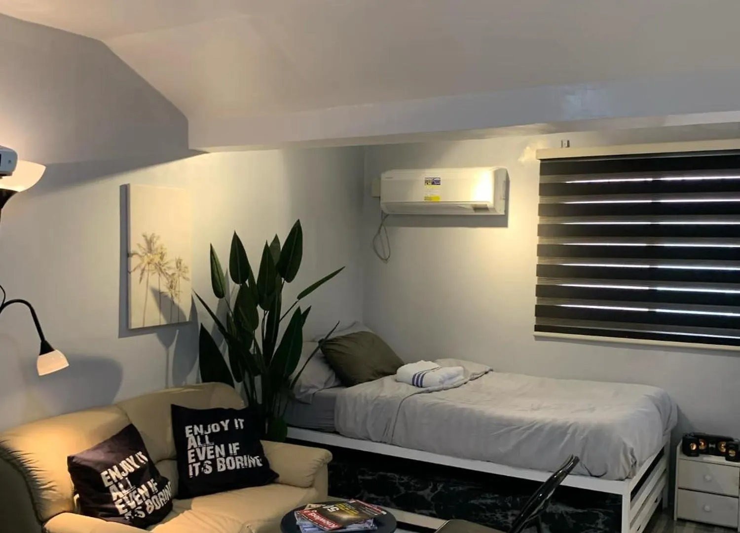 公寓 Gray Room The White Haven In Clark 安吉利斯
